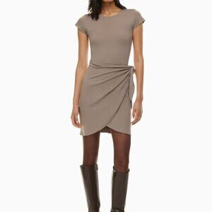 Aritzia Wilfred Lune Dress